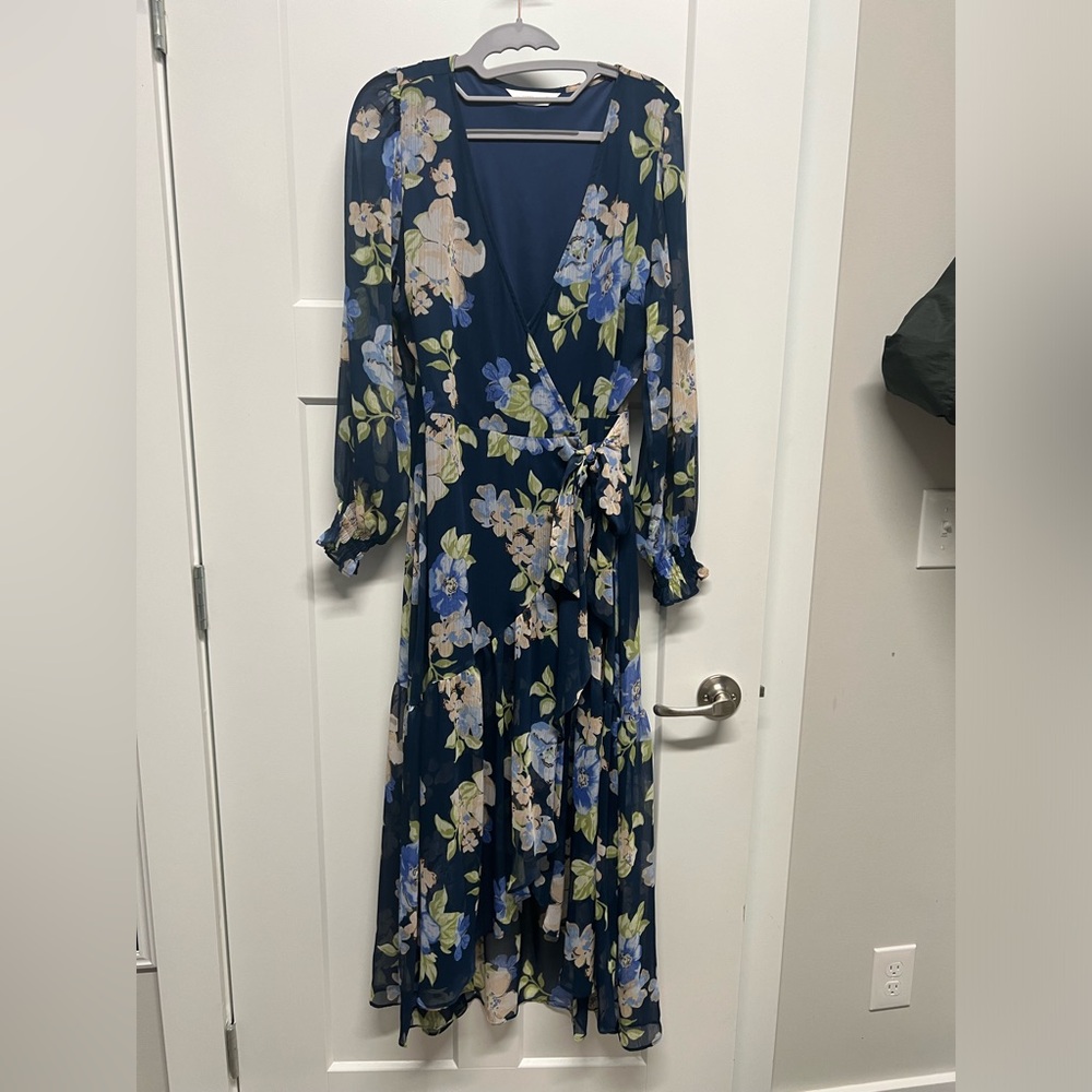 Lauren Conrad long sleeved dress